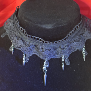 Dangerous Lace Choker